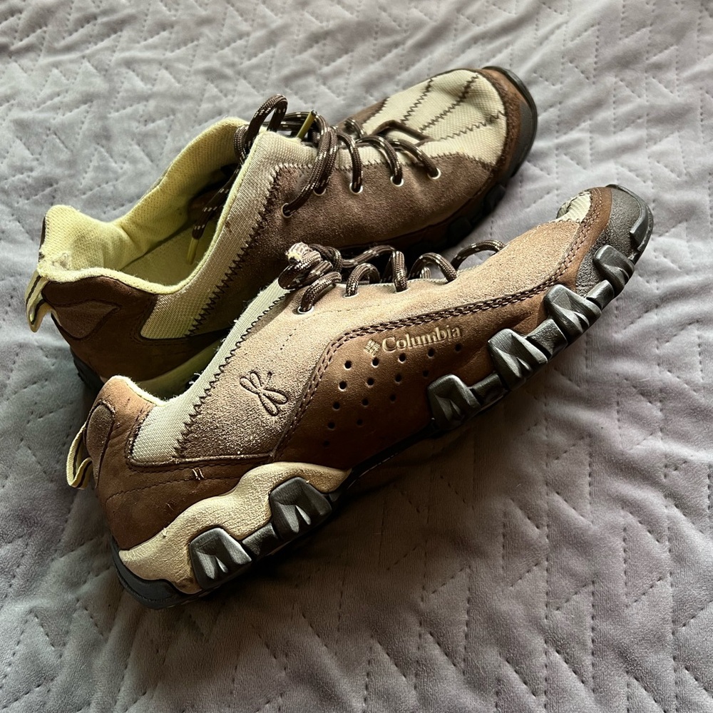 Columbia Women’s Tan & Brown Hiking Shoes
